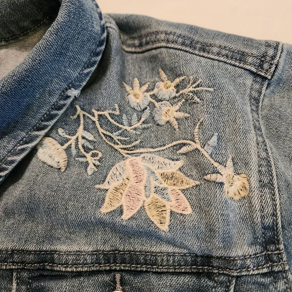 WOMEN'S PLUS SIZE 26/28W - EST.1946 - DISTRESSED DENIM JACKET - Picture 7 of 16